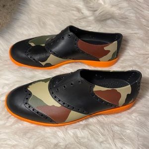 Like new Biion Camouflage Golf Shoes  M-7 W-9